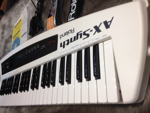 Roland AX-SynthのB級品が1台限定で入荷！！｜島村楽器 名古屋パルコ店