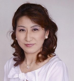 声楽講師 西 正子先生 現役のオペラ歌手の先生から学ぼう 市川コルトンプラザ店声楽科のご紹介 市川コルトンプラザ店 店舗情報 島村楽器