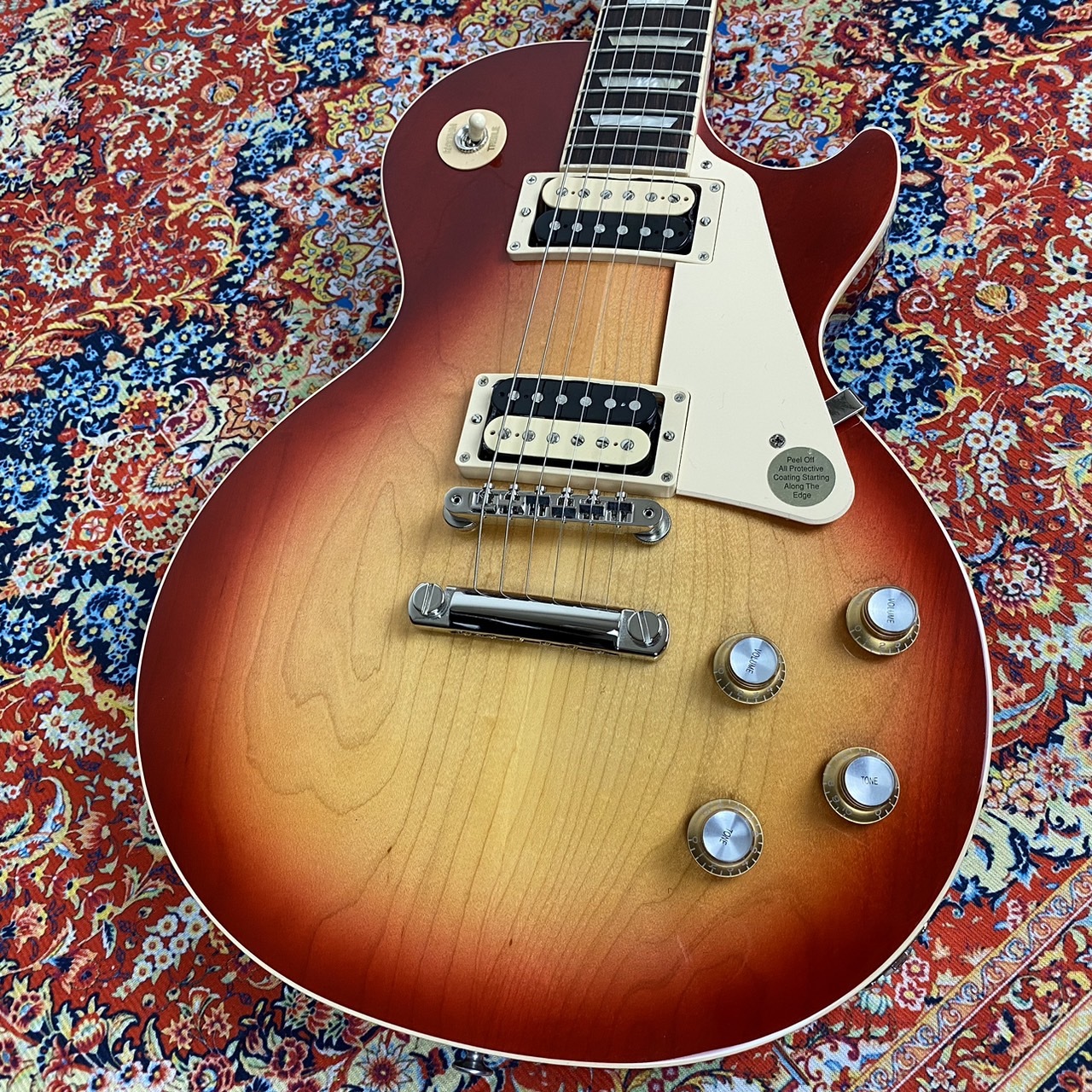 値上がり前の旧価格】Gibson Les Paul Classic – Heritage Cherry 