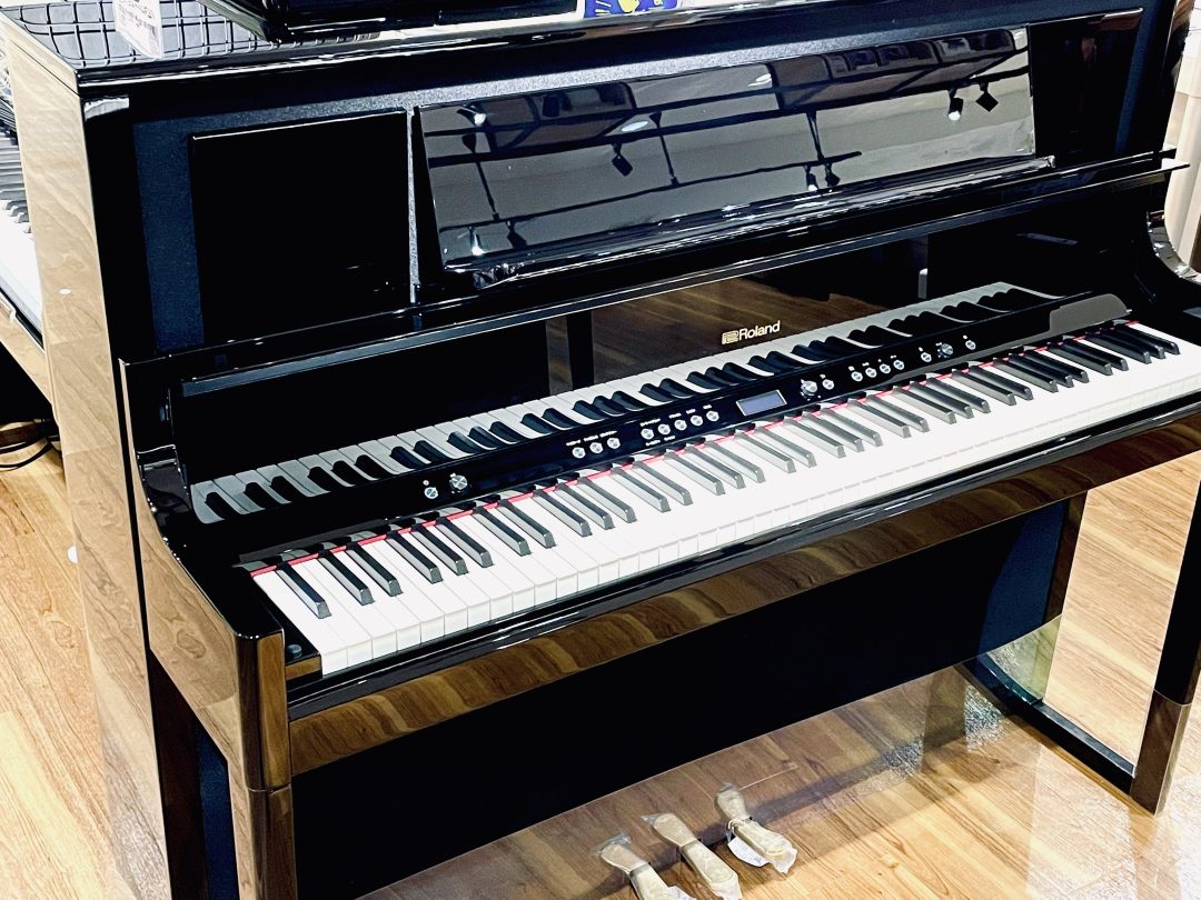 電子ピアノ】Roland LX708PES黒鏡面仕上げ 店頭展示品を特別価格にて 