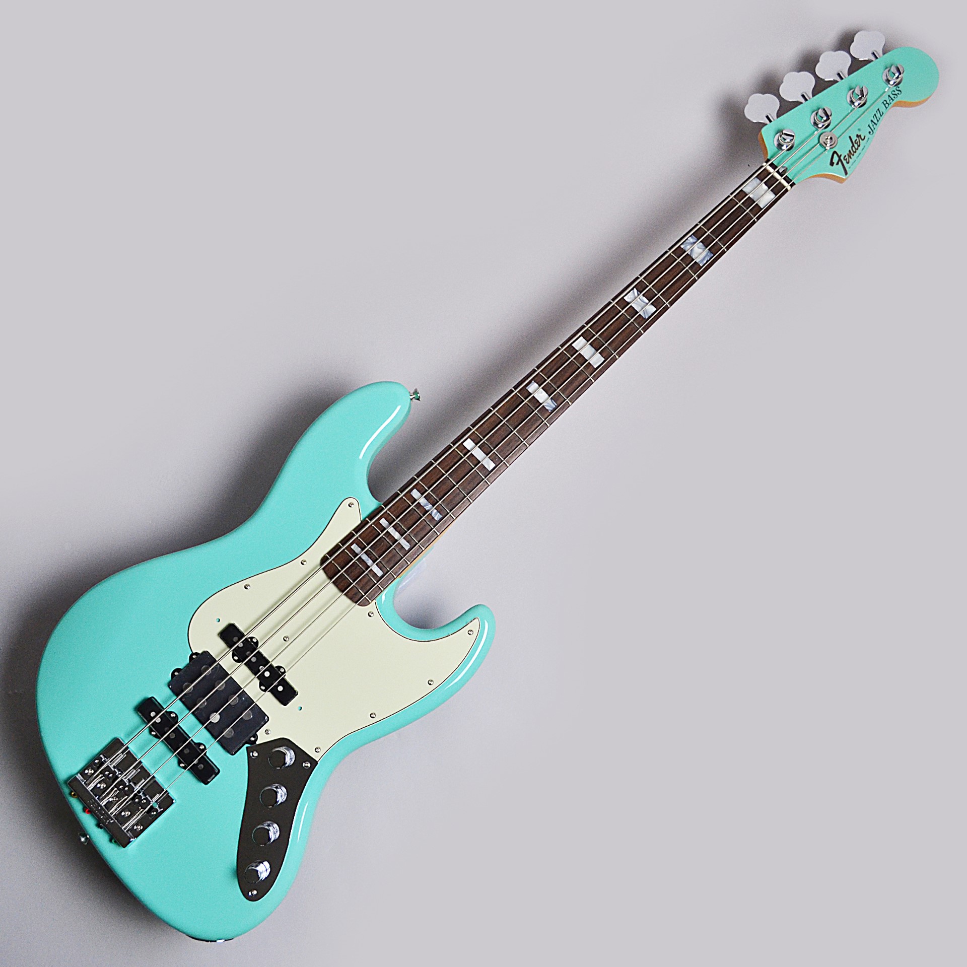 Fenderより 日野 Jino 賢二 シグネチャー ベースが登場 Jino Jazz Bass Rosewood Fingerboard Seafoam Green 八王子店 店舗情報 島村楽器