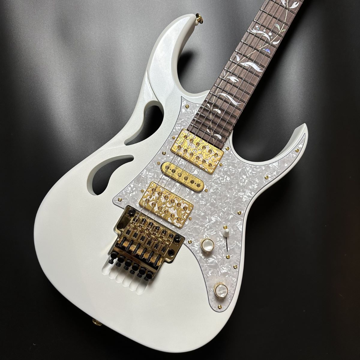 特典付き】Ibanez PIA3761 Steve Vai Signature Model エレキギター｜島村楽器 アミュプラザ博多店