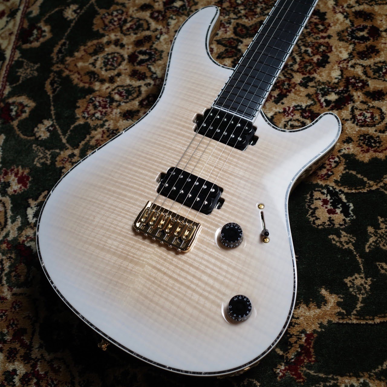 MAYONES REGIUS6 Trans Natural White Burst Gloss  メイワンズ【オーダー約1年の時を経て久々の入荷です！！】｜島村楽器 アミュプラザ博多店