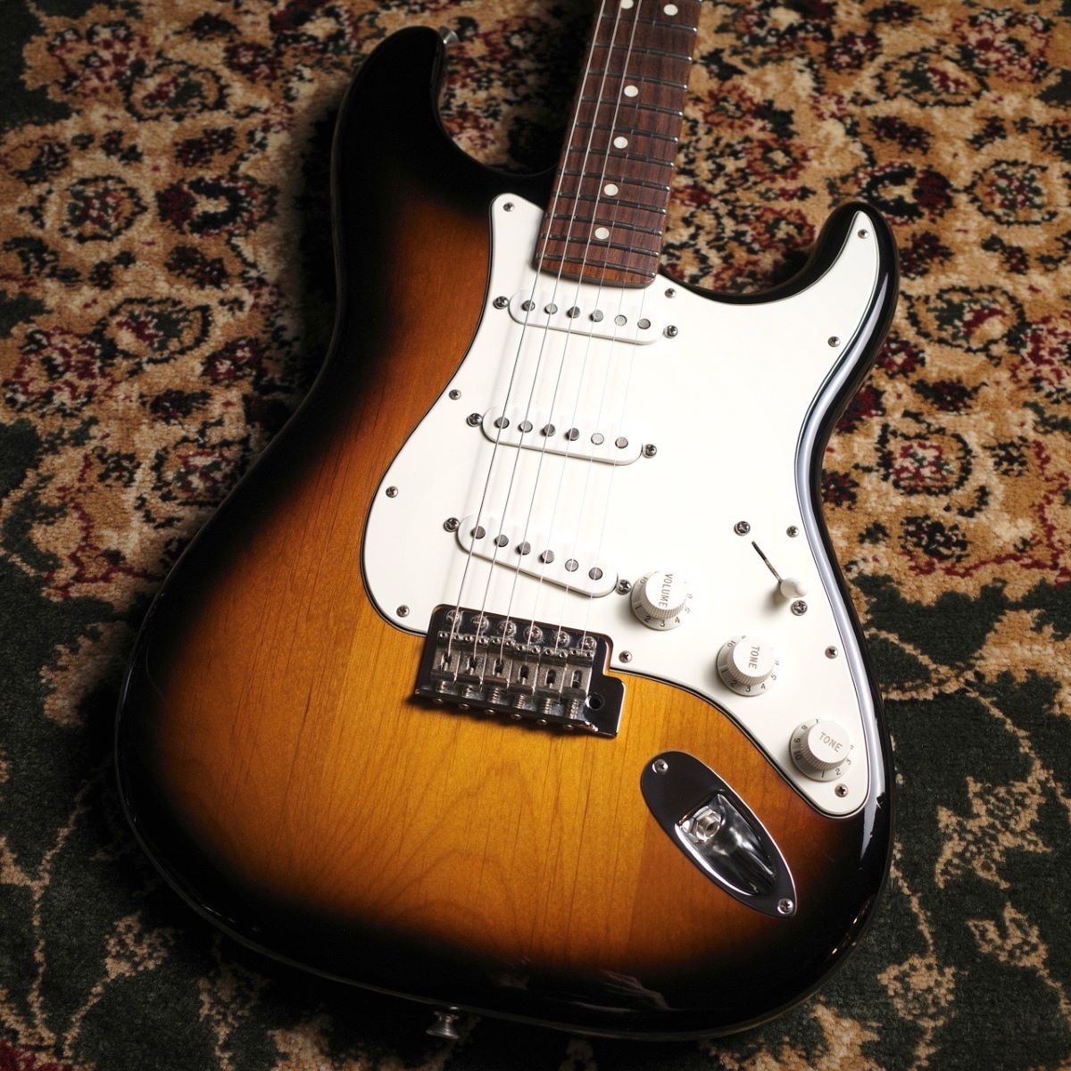 中古入荷】Fender American Special Stratcaster/R 2TS｜島村楽器 アミュプラザ博多店