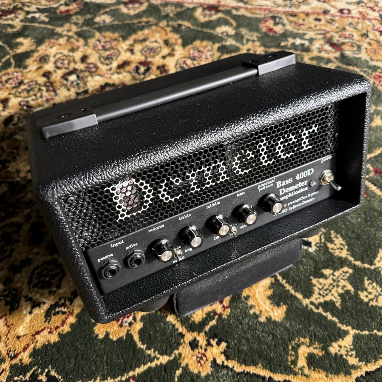 Demeter Amplification BASS400【緻密に計算されたチューブアンプのトーンを小型・軽量な筐体に 】｜島村楽器 アミュプラザ博多店