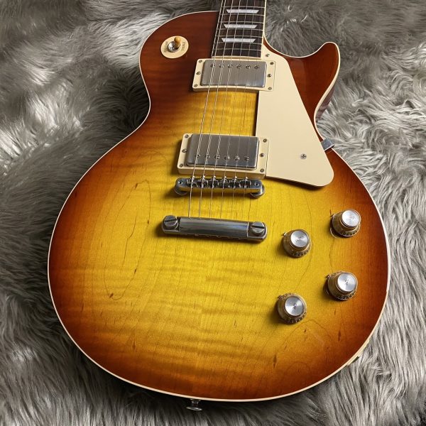 Gibson Les Paul Standard '60s - Iced Tea<br />
<br />
¥319,000