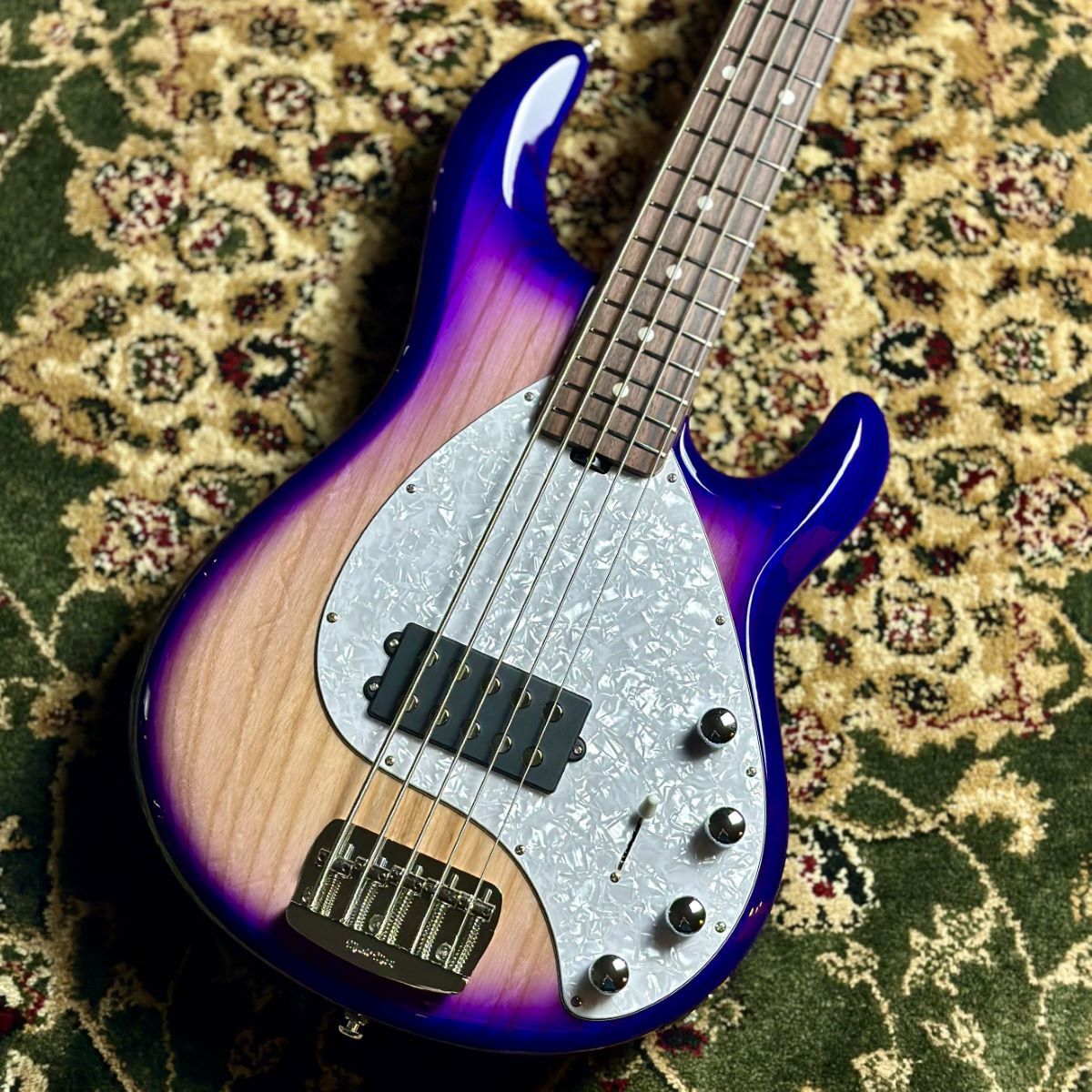 MUSIC MAN StingRay Special 5string Rosewood Purple Sunset【今夏、国内入荷2本のレアカラーを確保】｜島村楽器  アミュプラザ博多店