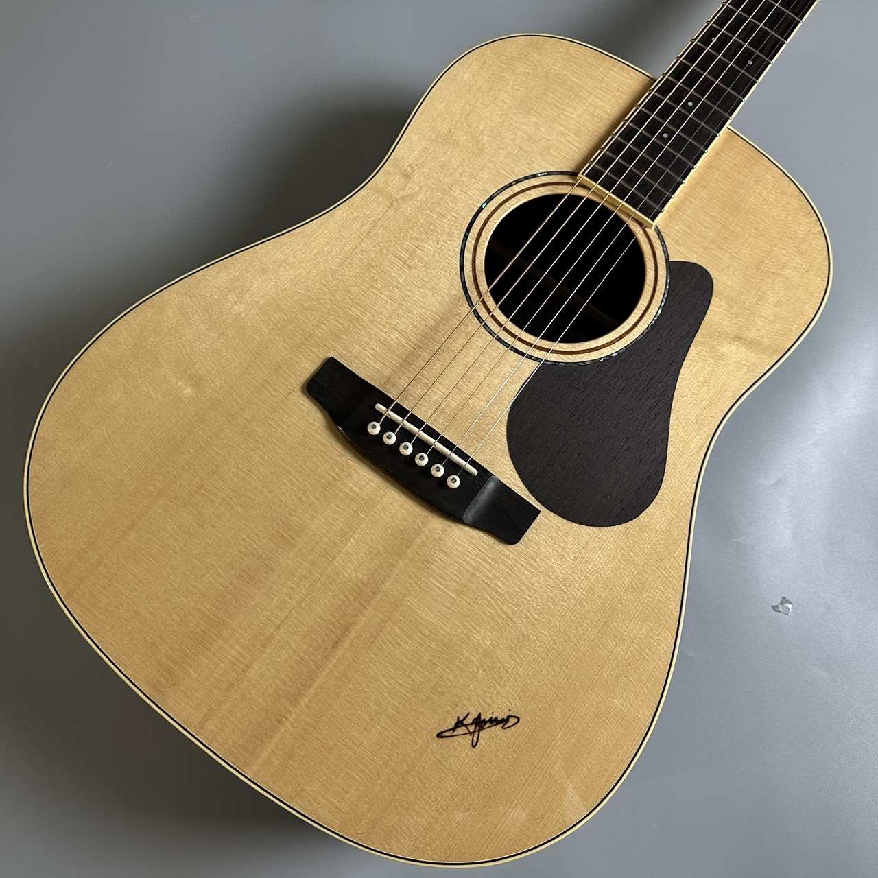 木の温もりを感じられる国産ヤイリギター×島村楽器のコラボレーションモデルK.Yairi SL-RO1