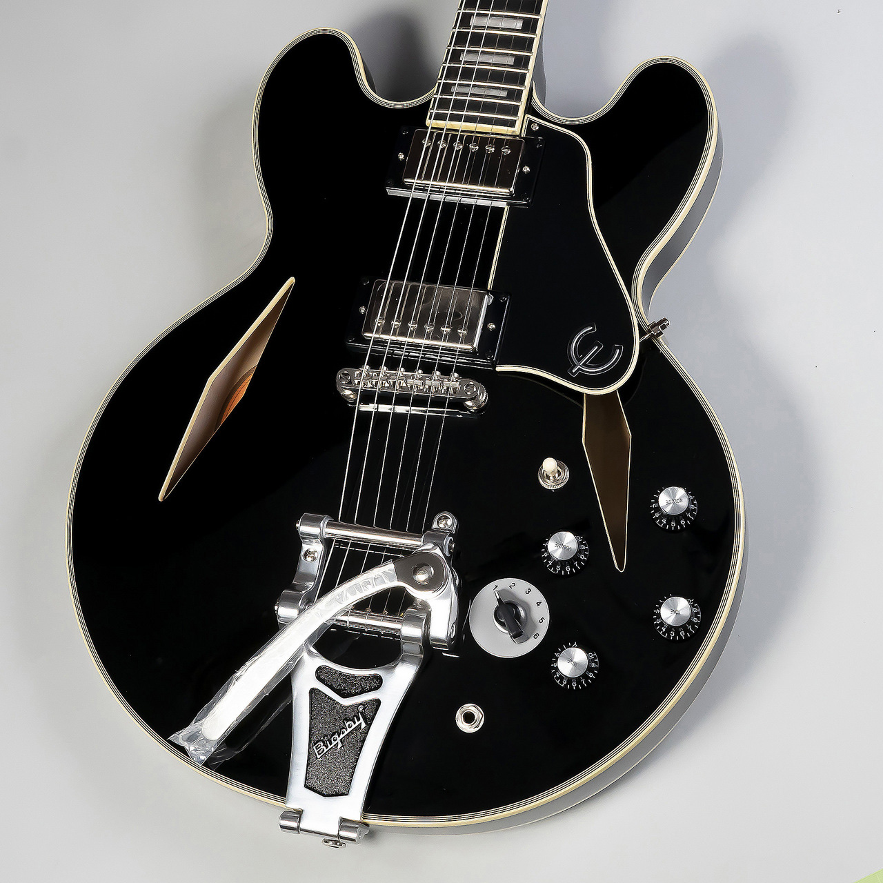 Epiphone Ltdからギタリスト生形真一氏シグネチャーモデルubukata Es 355 Custom入荷しました 広島パルコ店 店舗情報 島村楽器