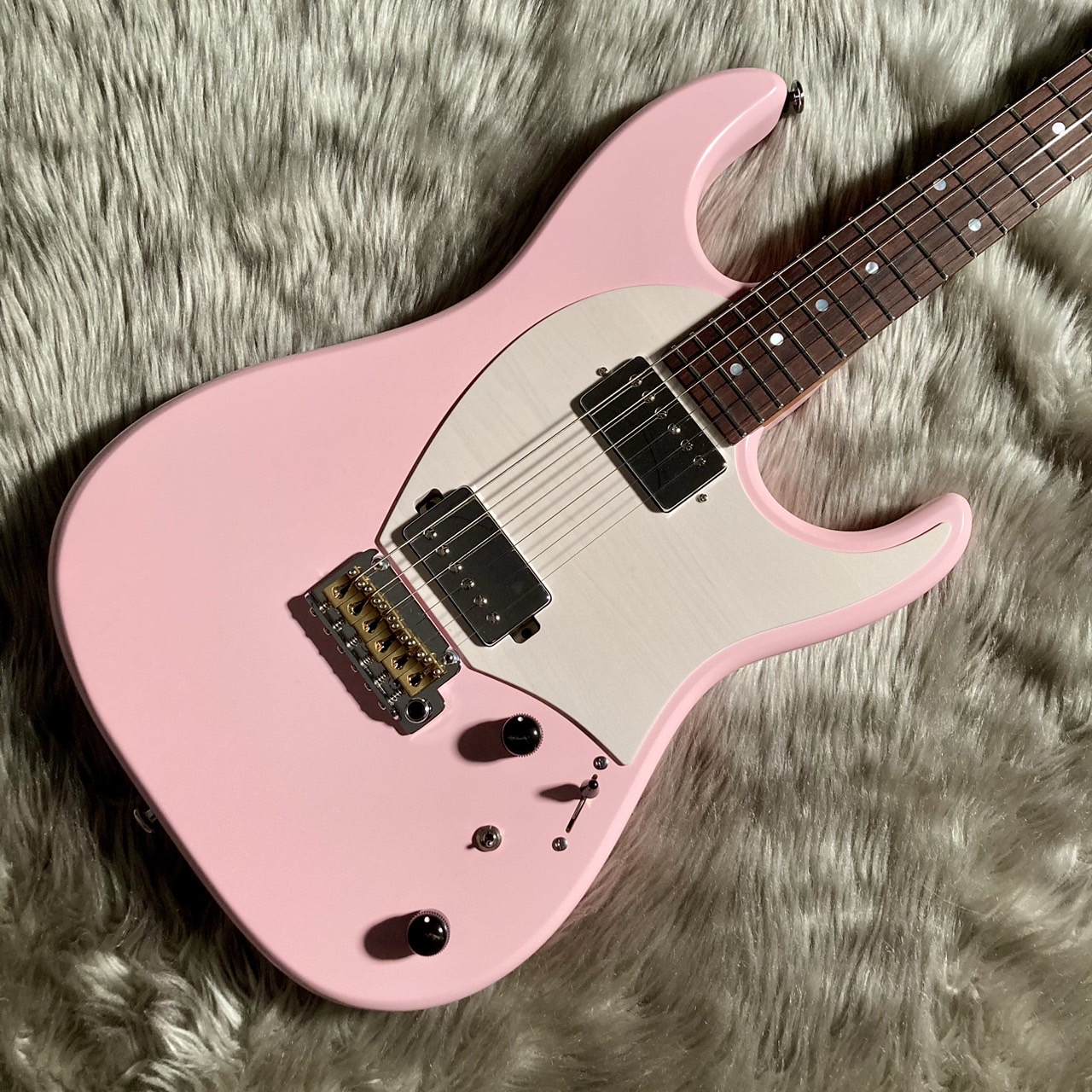 Suzuka Guitar Design 徹底解剖！｜島村楽器 イオンモール甲府昭和店