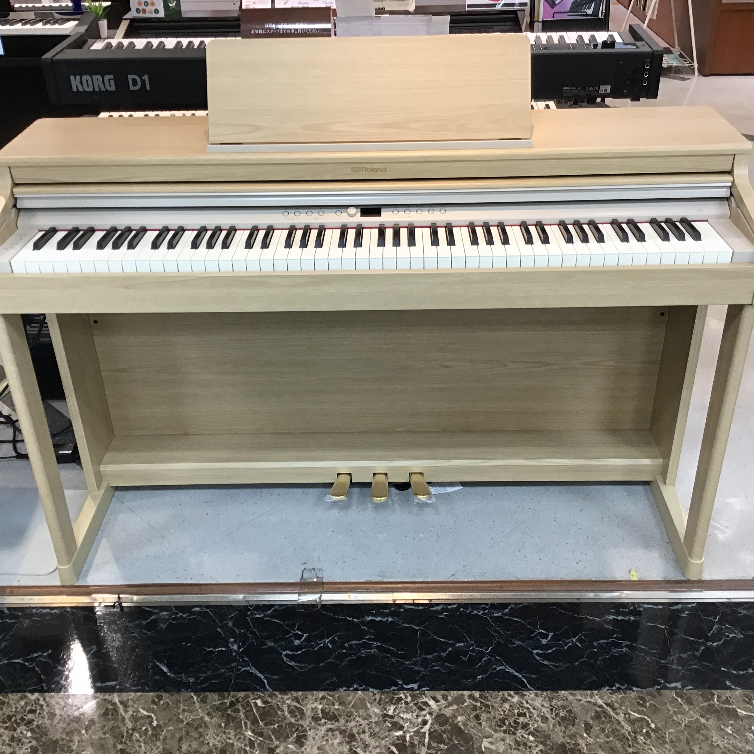 Roland 電子ピアノ RP701