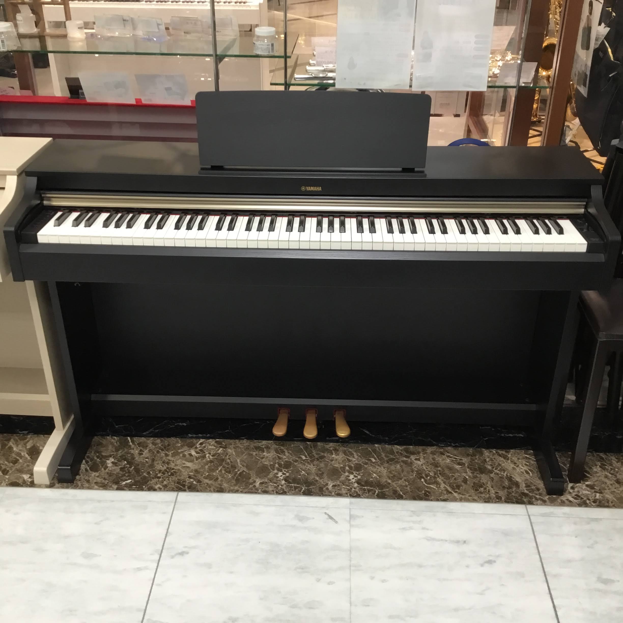 YAMAHA 電子ピアノ YDP-162B 【無料配送可能】