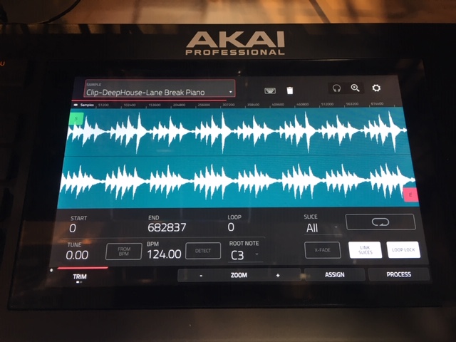 2021年新作 うきうき輸入市場Akai Pro音楽制作 スタンドアローン DJパフォーマンス タッチセンサー搭載 Ableton Live  7インチディスプレイForce