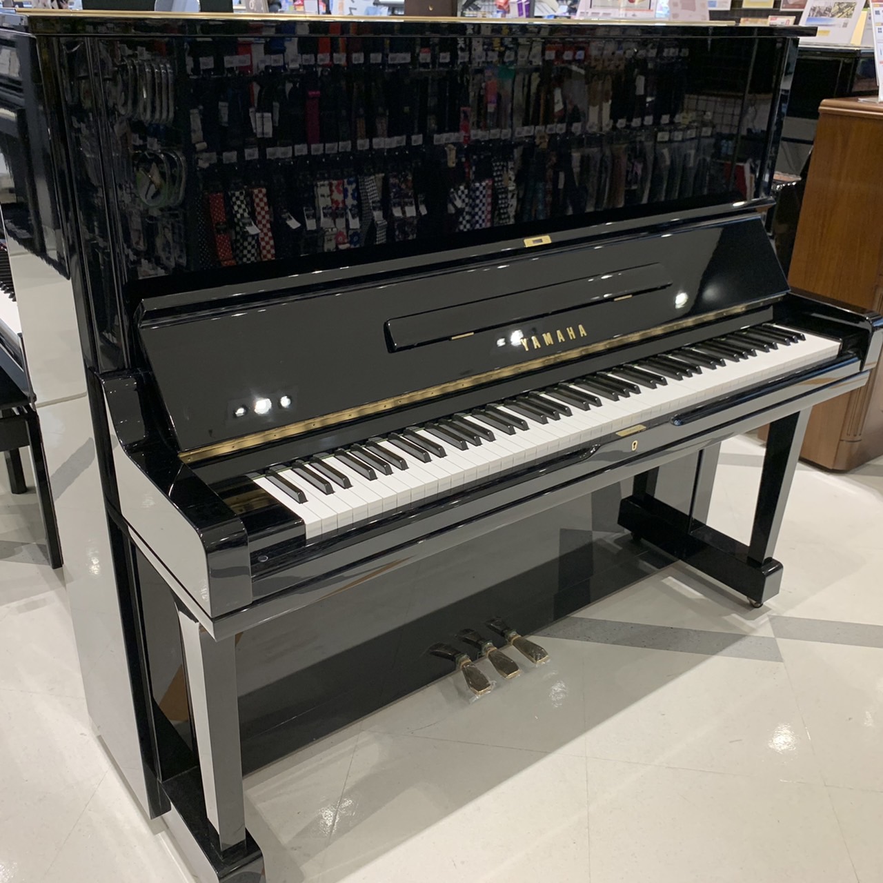 新作2024●ヤマハ　アップライトピアノ　上位機種U3A　1983年製　動作確認済　M0332TY アップライトピアノ