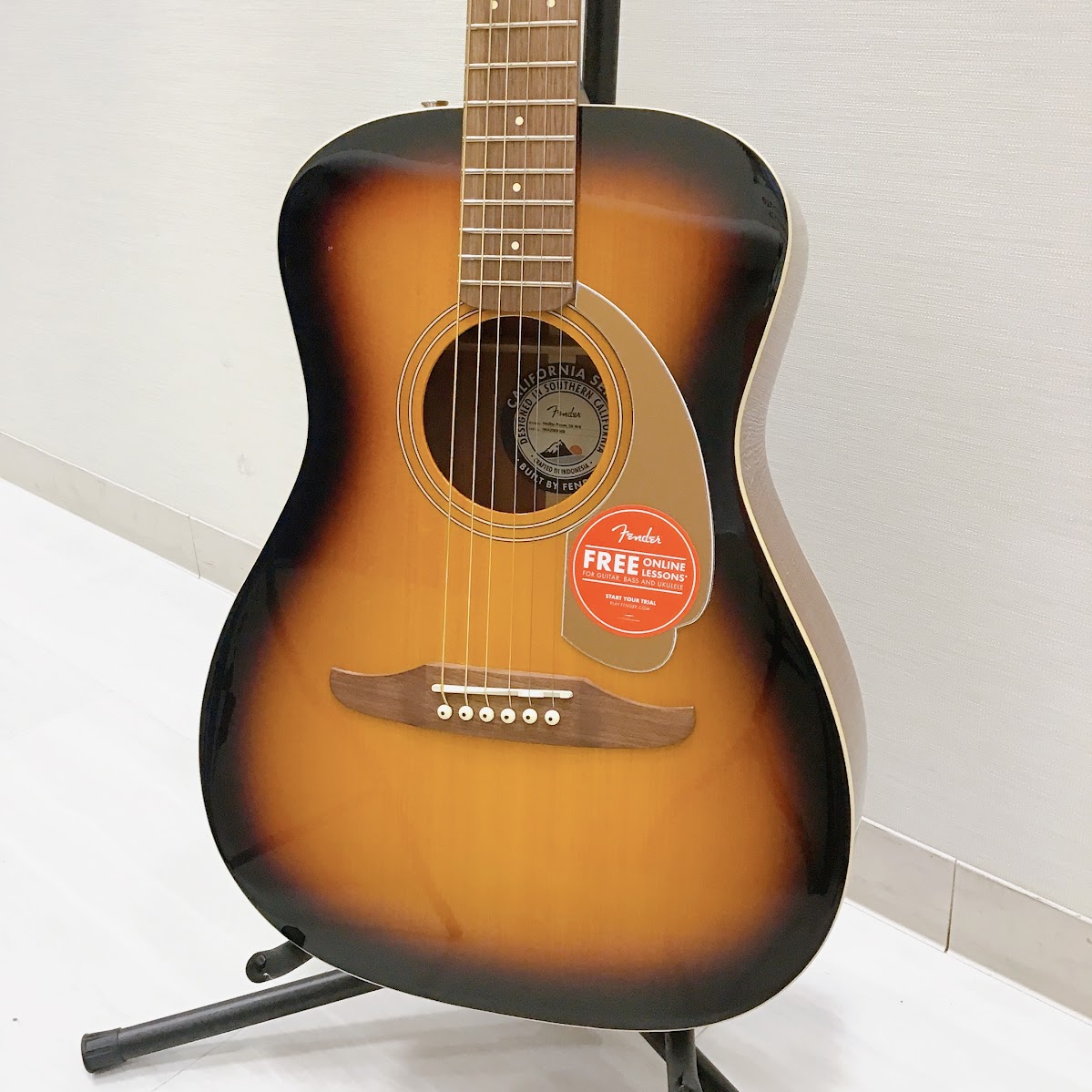 優美な雰囲気のスモールボディ！【Fender】 Malibu Player 入荷致し ...