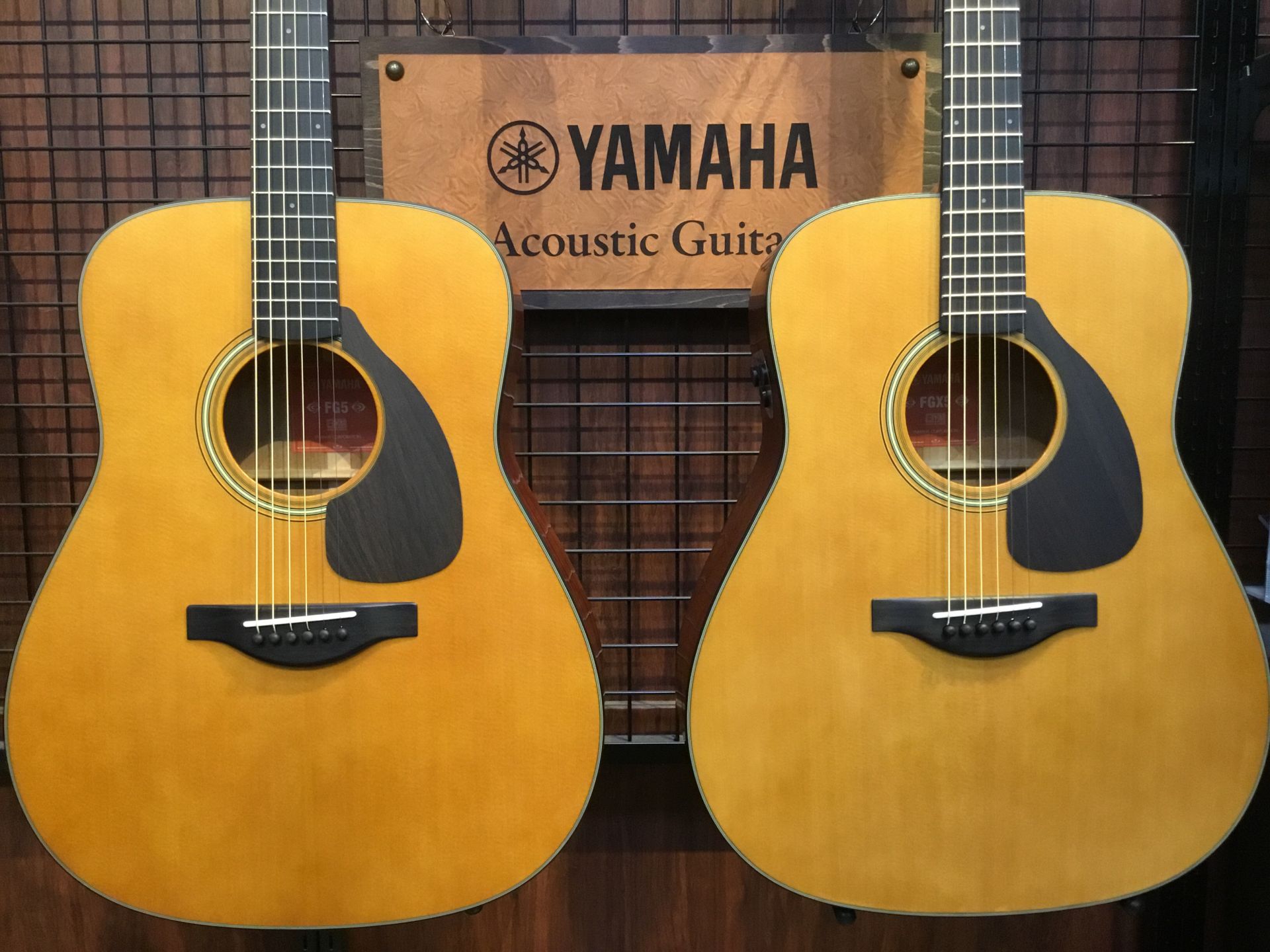 期間限定展示！】YAMAHAの原点、赤ラベルの進化版！FG5u0026FGX5 入荷！｜島村楽器 イオンモール岡崎店