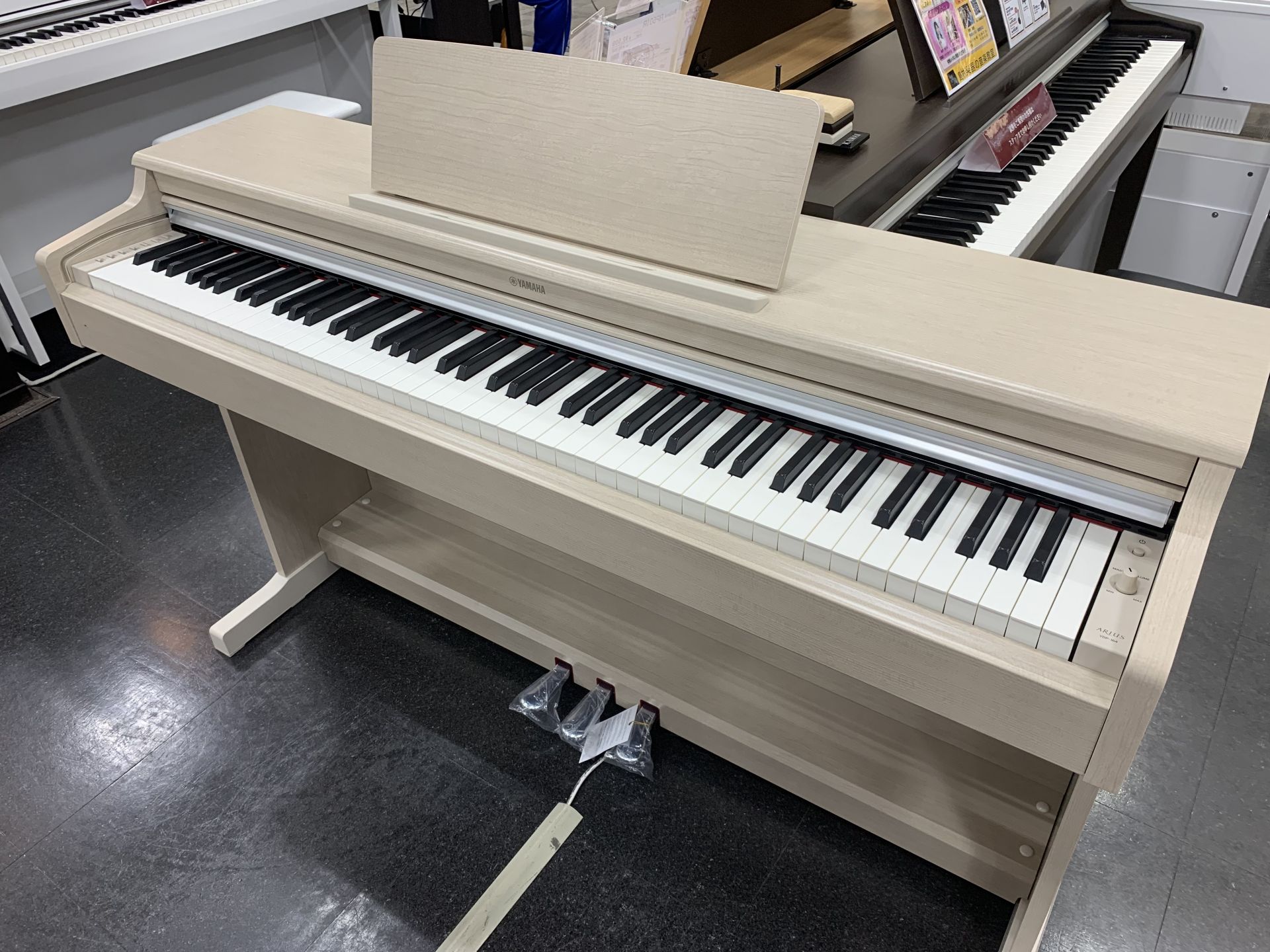 ヤマハ YDP-165WA 電子ピアノ ARIUS ホワイトアッシュ調 YDP165WA