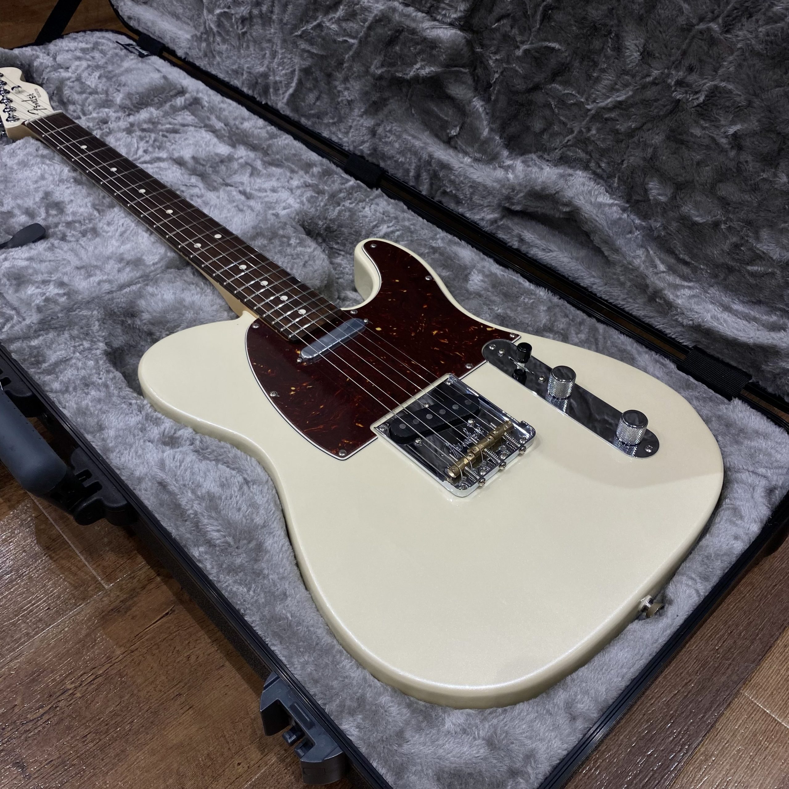 入荷情報】Fender 米国向けモデル「American Showcaseシリーズ」の