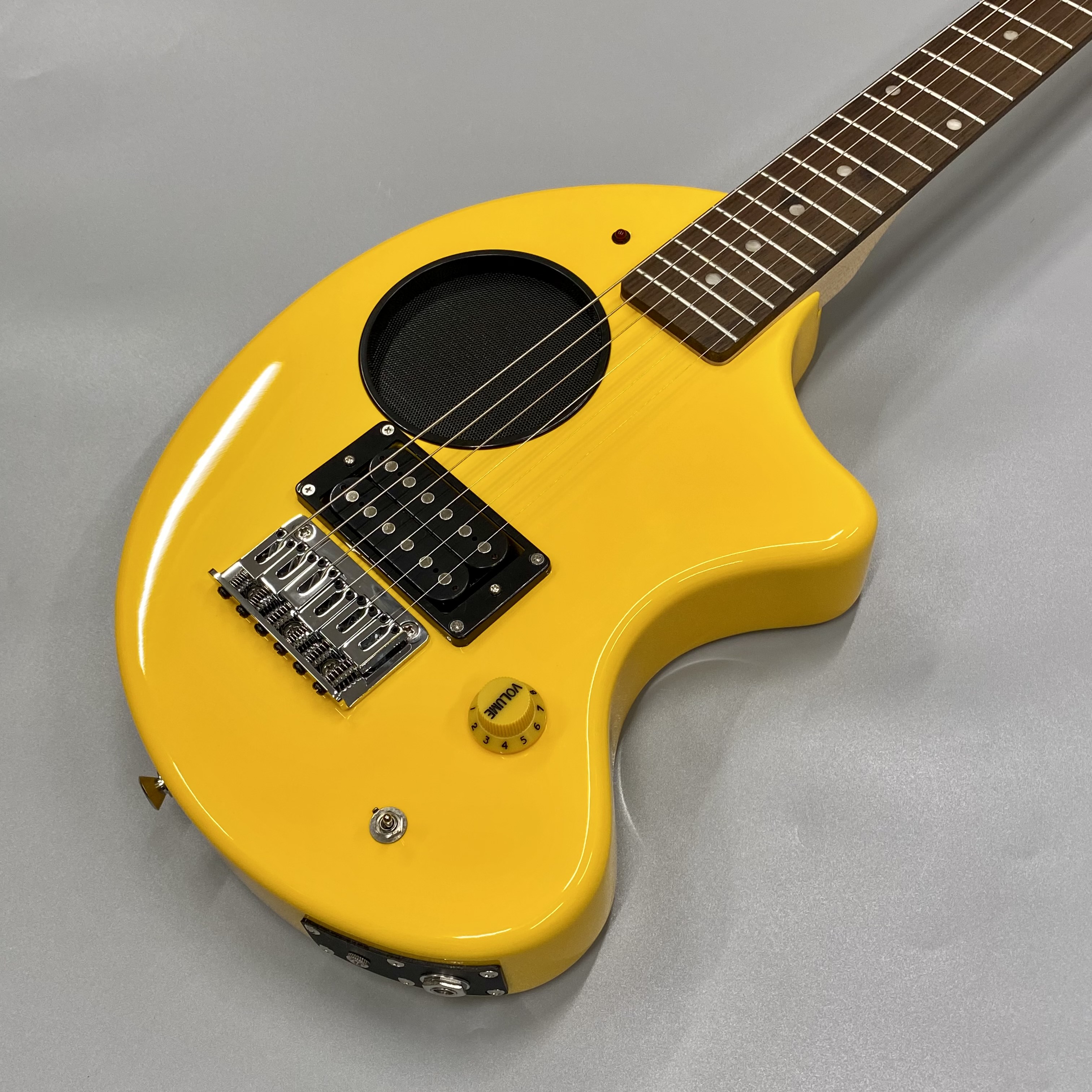 Zo-3 Zo 3 アンプ内蔵ギター 完動品 整備済み 美品