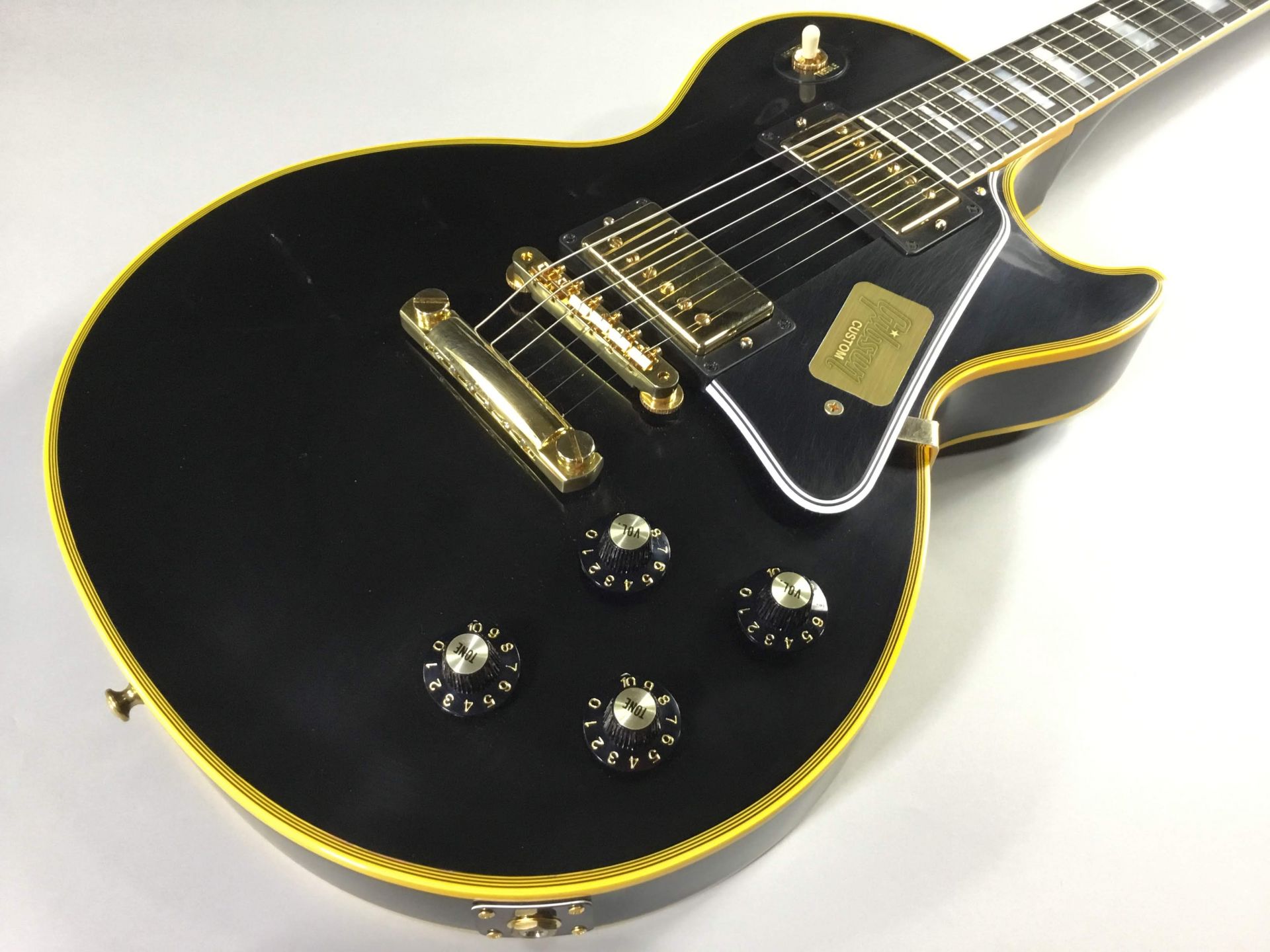 入荷情報】Gibson Custom Shop – Les Paul Custom VOS Antique Ebony 