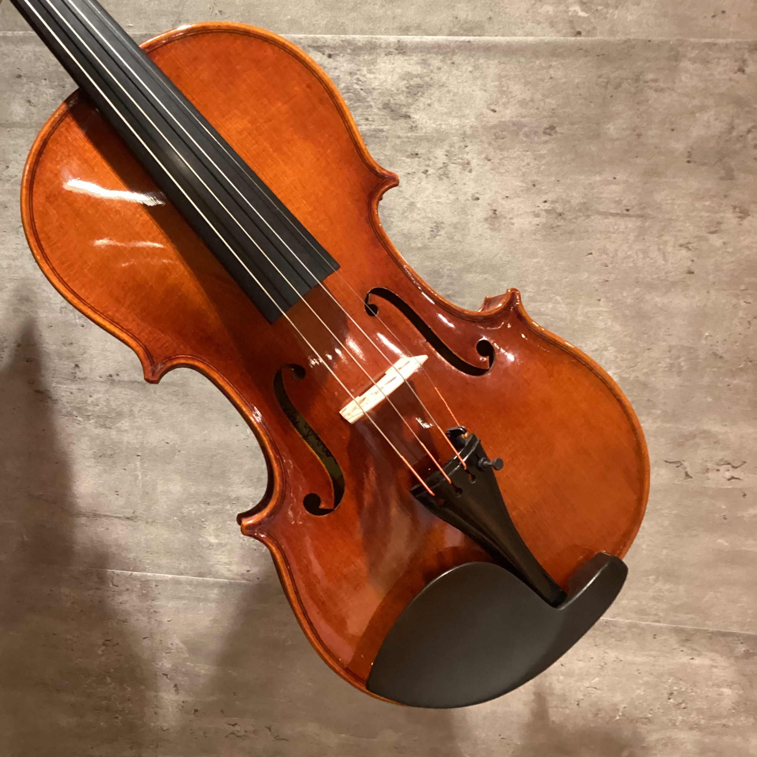 バイオリン/弦楽器入荷情報】お得なバイオリン、バイオリン弓の中古が ...