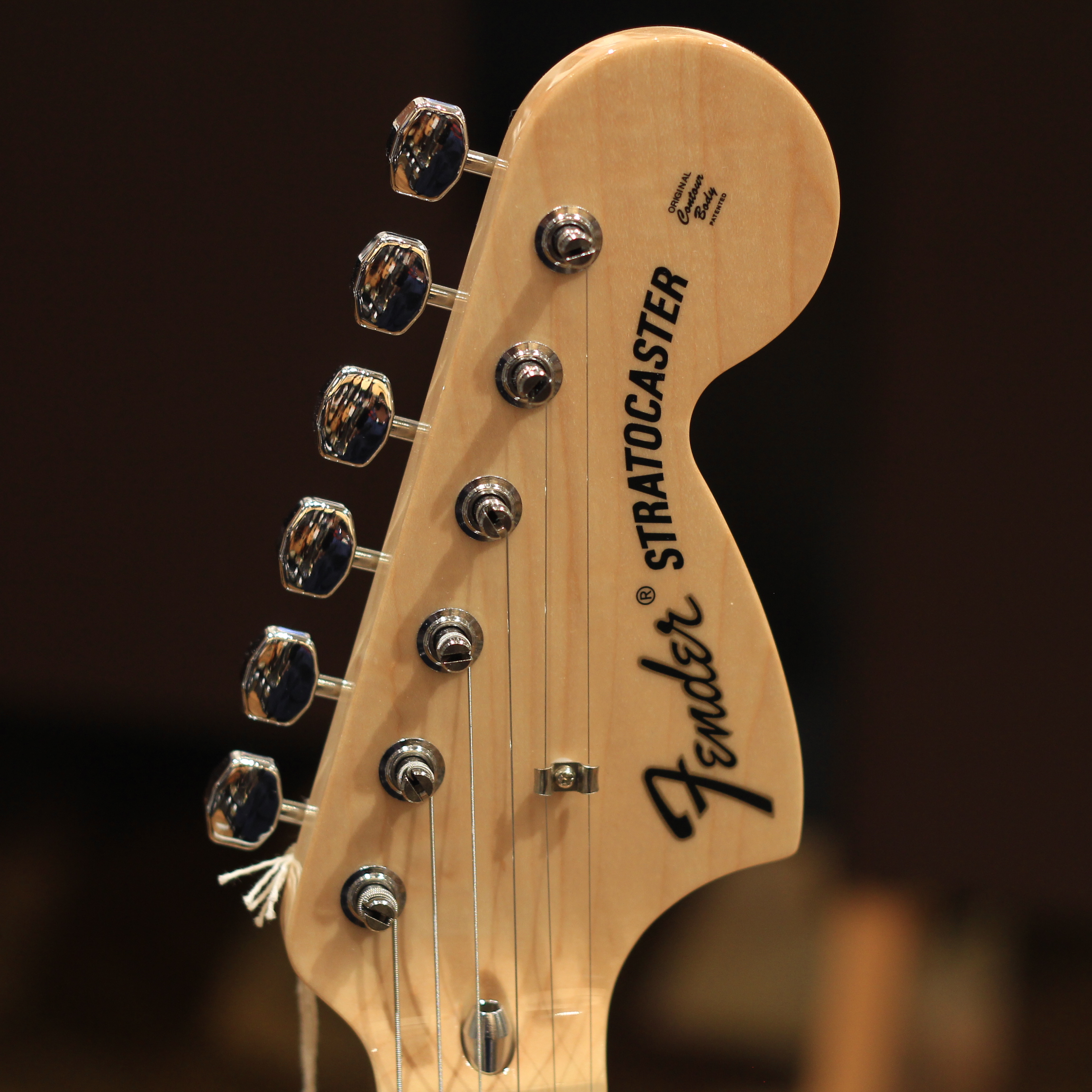 エレキギター】FenderTraditional 70s Stratocaster｜島村楽器
